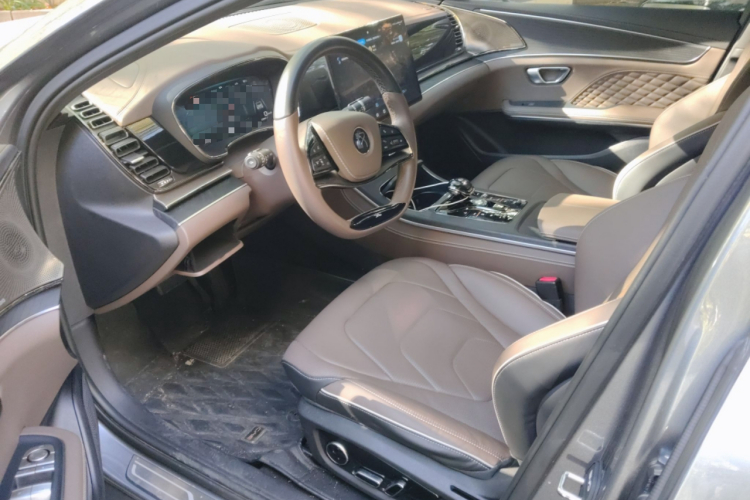 比亚迪 汉 2022款 DM-i 121KM 尊享型局部细节19