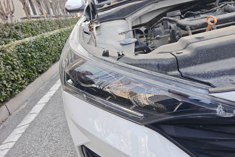 现代 悦纳 2020款 1.4L 手动GLS炫酷版车身外观8