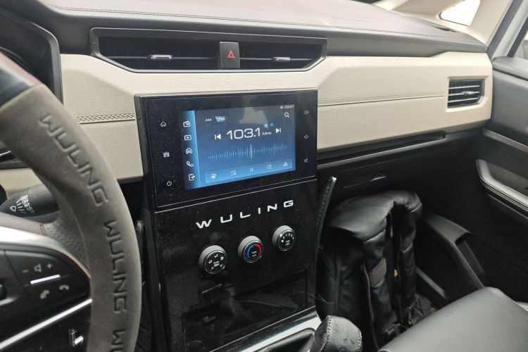 五菱汽车 五菱征程 2021款 1.5T 手动豪华型局部细节16