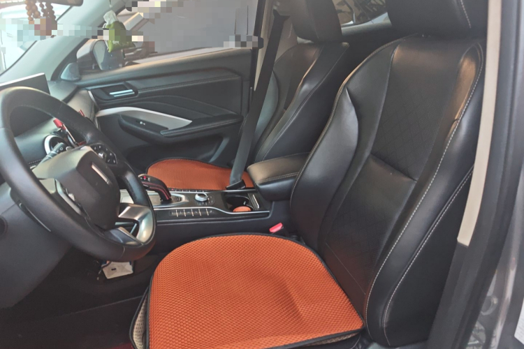 魏牌 VV6 2018款 2.0T 两驱旗舰型 国V中控内饰19