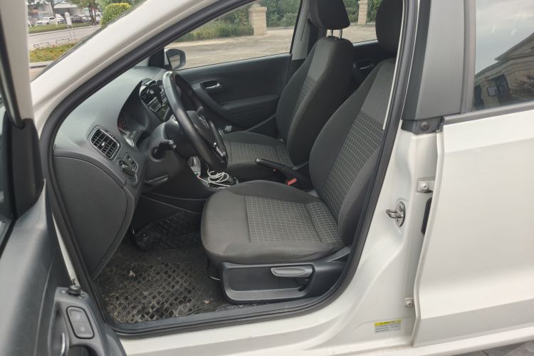 大众 Polo 2016款 1.6L 自动舒适型中控内饰19