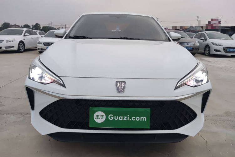 荣威i5 2023款 1.5L CVT豪华版车身外观2