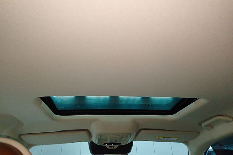 欧拉芭蕾猫 2022款 401km 胡桃夹子版中控内饰22