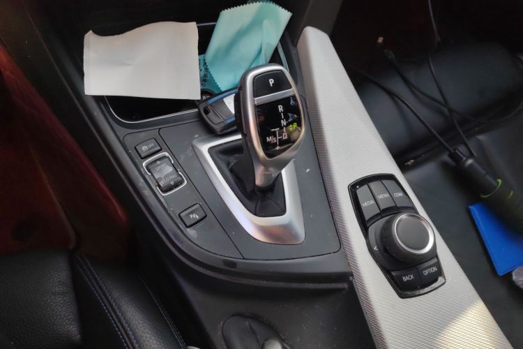 宝马3系 2018款 320i M运动套装中控内饰18