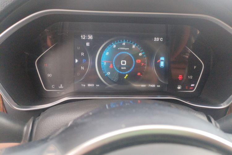 众泰SR9 2017款 2.0T 自动极致之梦版中控内饰14