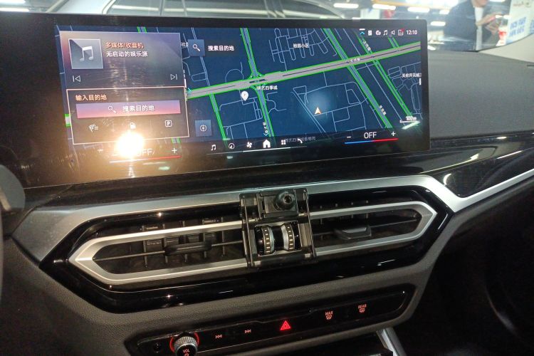 宝马3系 2024款 325Li M运动套装中控内饰16