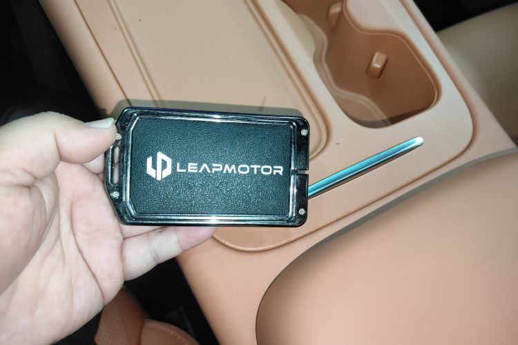 零跑汽车 零跑C10 2024款 210智享版中控内饰11