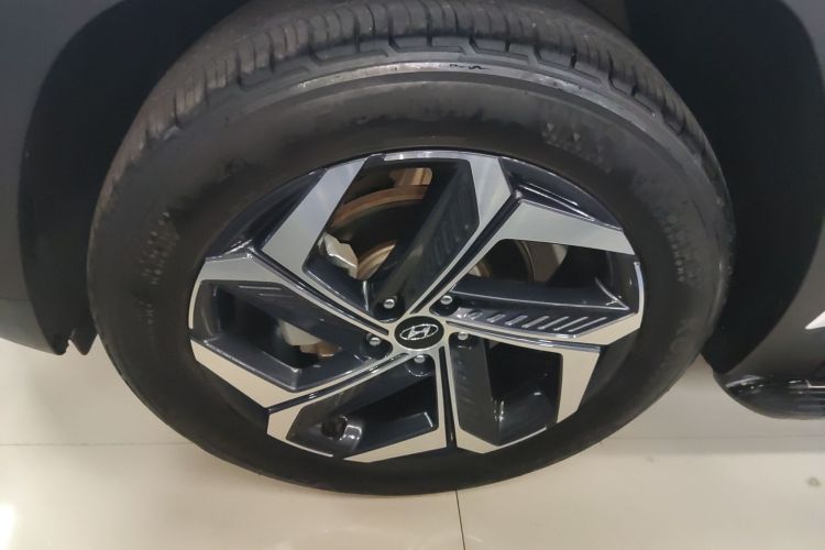 现代 2023款 途胜L 1.5T 自动两驱DLX豪华版车身外观6007