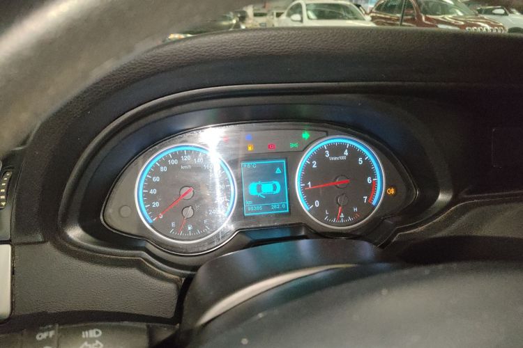 中华H530 2017款 1.6L 手动舒适型局部细节14