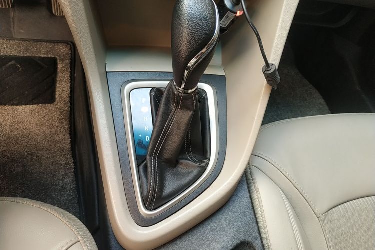 别克 英朗 2017款 15N 自动精英型中控内饰18