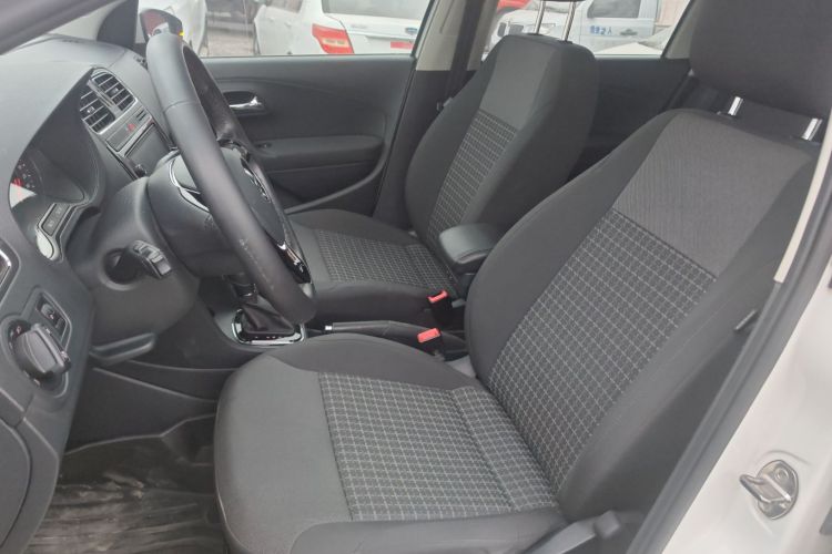 大众 Polo 2016款 1.6L 自动舒适型中控内饰19