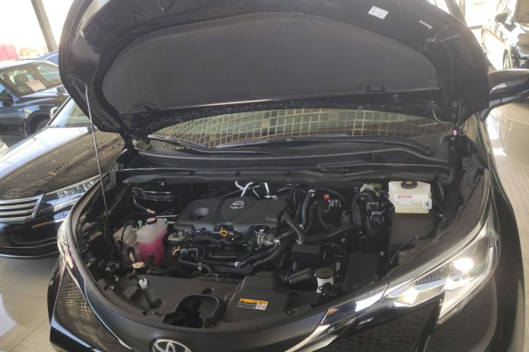 丰田 赛那SIENNA 2026款 2.5L 双擎两驱舒适版机舱底盘24