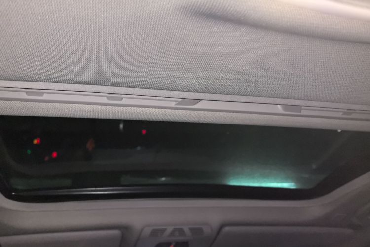 宝马3系 2015款 328i 运动设计套装局部细节22