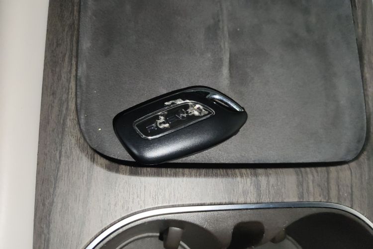 荣威D7 2023款 EV 510km 后驱卓越版中控内饰11