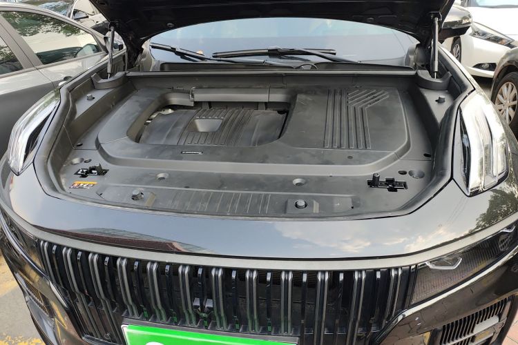 领克09 EM-P 2021款 2.0T PHEV Halo 七座机舱底盘24