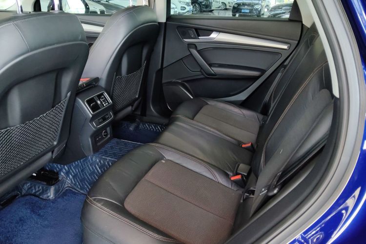 奥迪Q5L 2018款 45 TFSI 尊享时尚型 国V中控内饰21