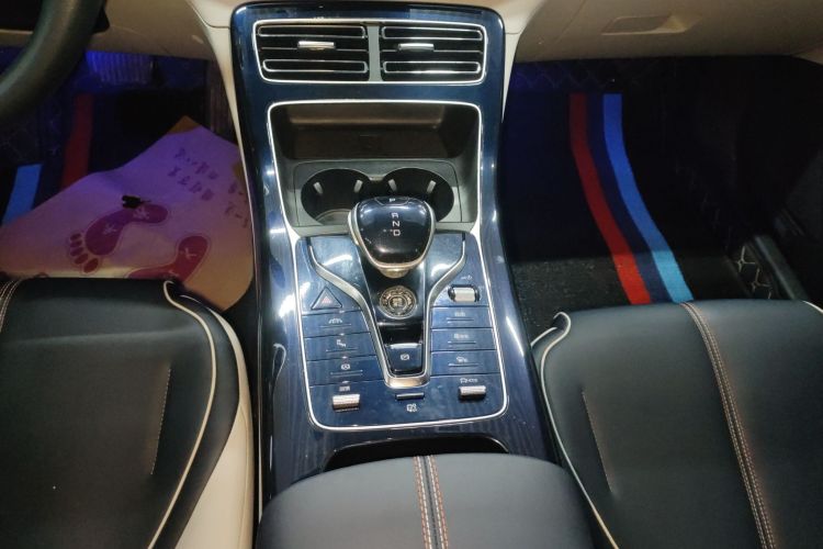 比亚迪 秦PLUS 2021款 EV 600KM 旗舰型中控内饰18