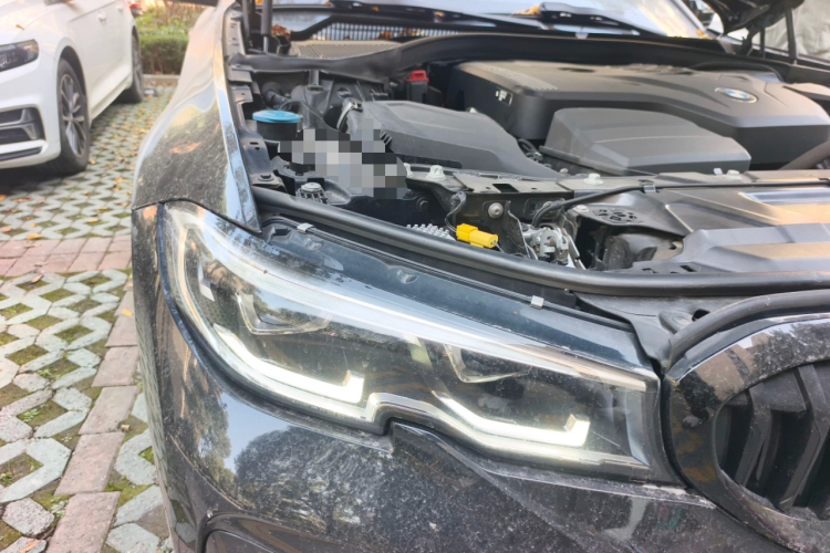 宝马3系 2022款 325Li M运动曜夜套装车身外观6006