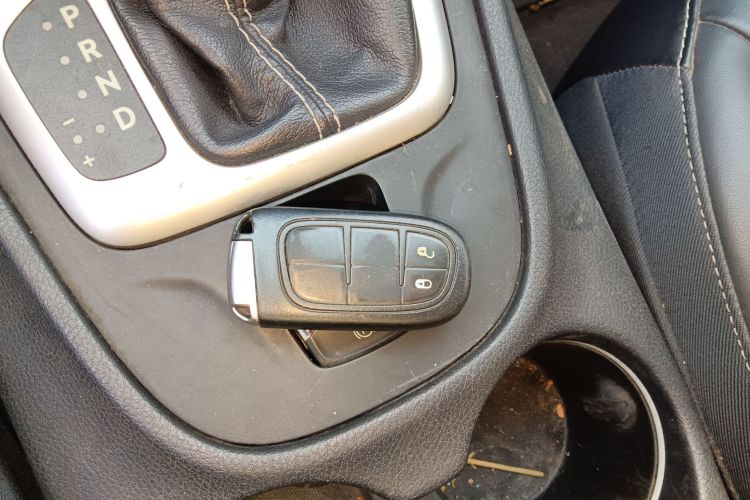 Jeep 自由光 2016款 2.4L 领先版中控内饰11