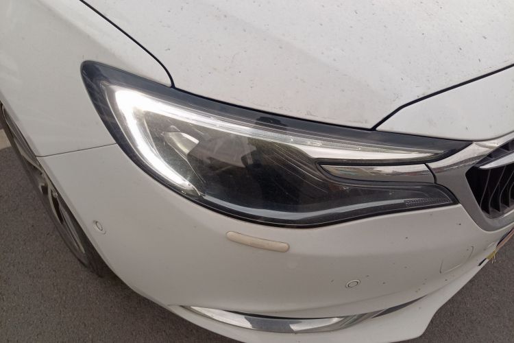 别克 阅朗 2019款 18T 自动互联旗舰型 国V车身外观8