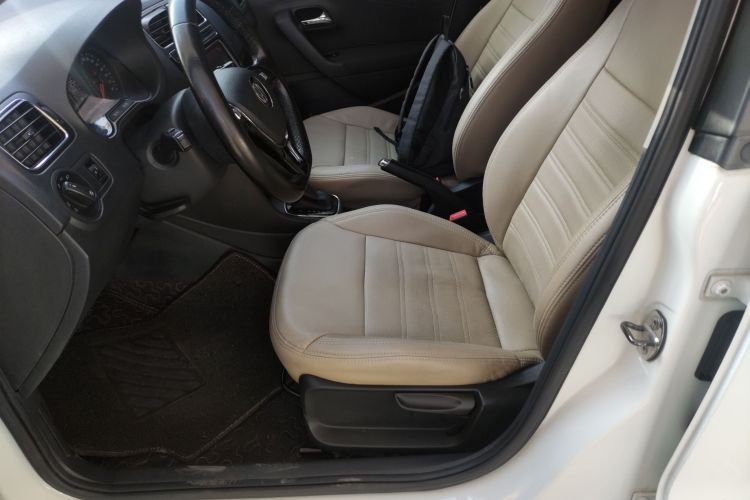 大众 Polo 2016款 1.6L 自动舒适型中控内饰19