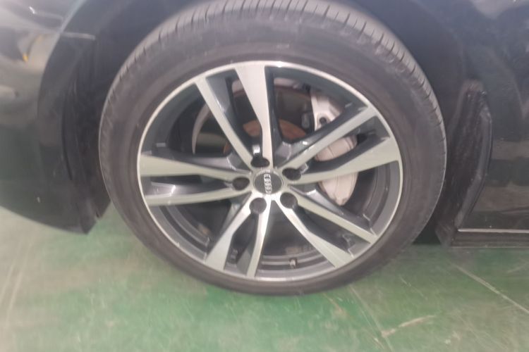 奥迪A6L 2021款 40 TFSI 豪华动感型车身外观6007