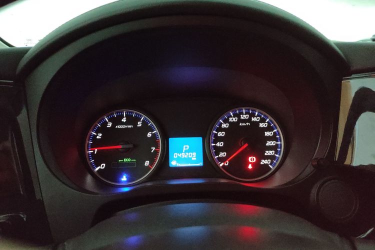 三菱 欧蓝德 2020款 2.0L 两驱畅行版 5座局部细节14