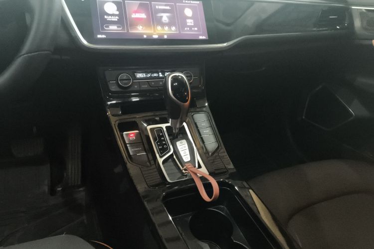 吉利汽车 帝豪GL 2020款 1.4T CVT豪华型中控内饰18