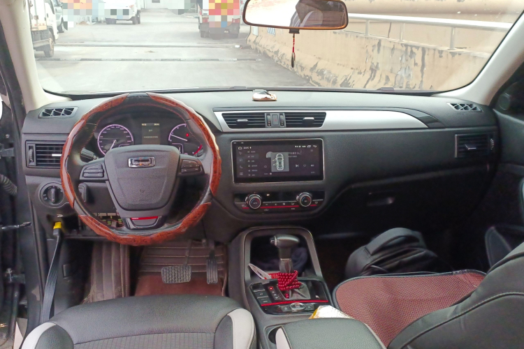 观致5 2018款 1.6T 自动尊贵型中控内饰12