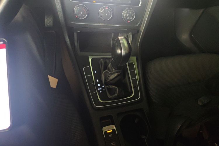 大众 高尔夫 2019款 1.6L 自动舒适型 国V局部细节18