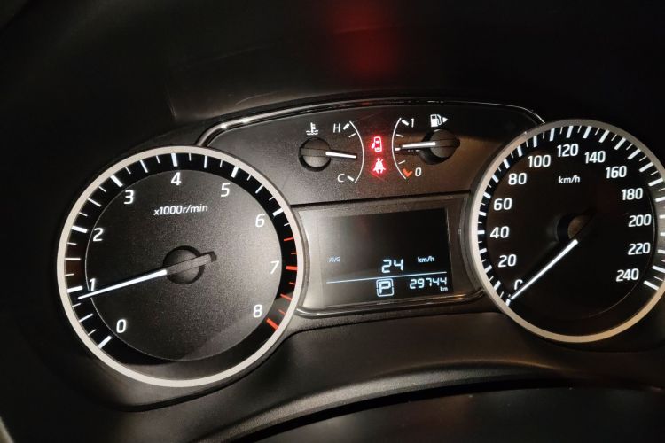 日产 轩逸 2024款 经典 1.6XE CVT舒适版中控内饰14