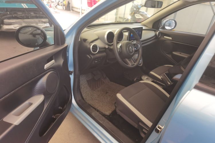 欧拉黑猫 2019款 351km 灵趣版中控内饰7003