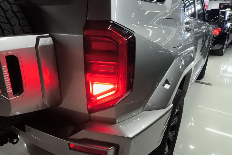 坦克400新能源 2023款 Hi4-T 超能版车身外观9