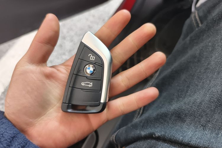 宝马1系 2019款 118i 时尚型中控内饰7001