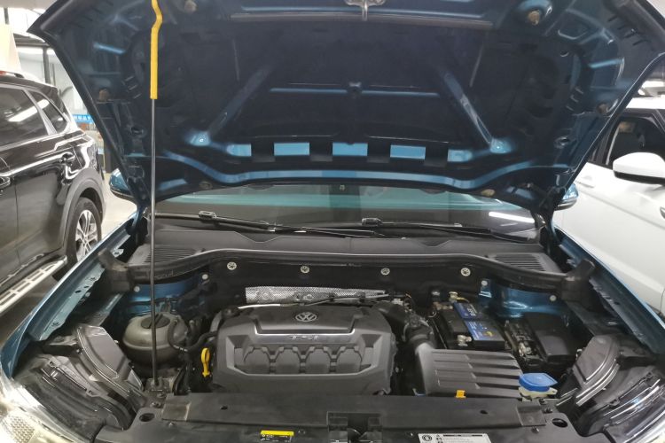 大众 途岳 2020款 330TSI 四驱豪华版PLUS 国VI机舱底盘24