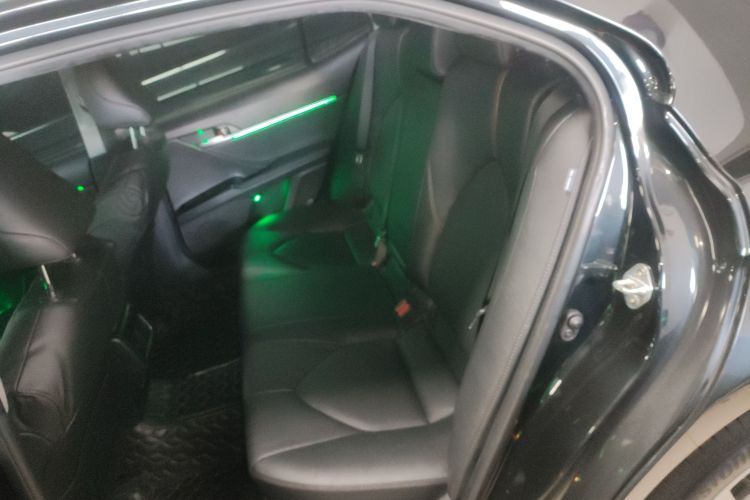 丰田 凯美瑞 2021款 2.0G 豪华版中控内饰21