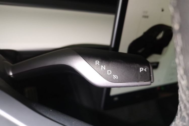 特斯拉 Model Y 2022款 Performance高性能全轮驱动版局部细节18