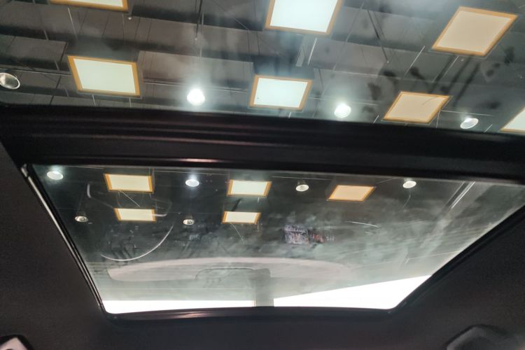 理想汽车 理想ONE 2021款 增程6座版局部细节22