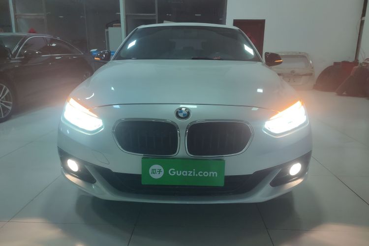 宝马1系 2018款 改款 118i 运动型车身外观2