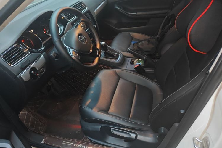 大众 速腾 2017款 280TSI 自动R-Line中控内饰19