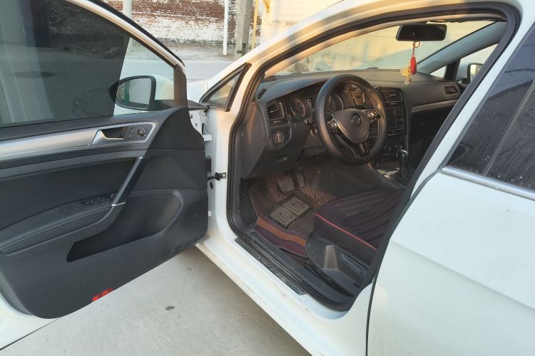 大众 高尔夫 2018款 1.6L 自动舒适型中控内饰20