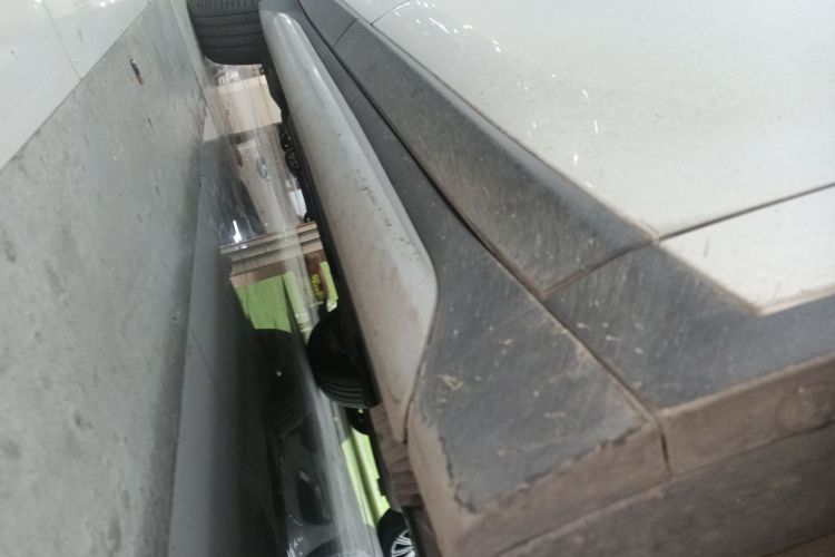 宝马X1 2019款 sDrive18Li 尊享型局部细节9001