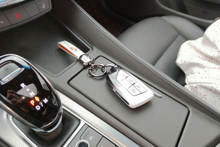 凯迪拉克CT5 2021款 改款 28T 豪华型中控内饰7001