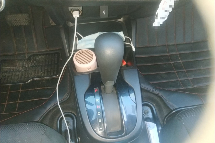 本田 飞度 2014款 1.5L LX CVT舒适型局部细节18