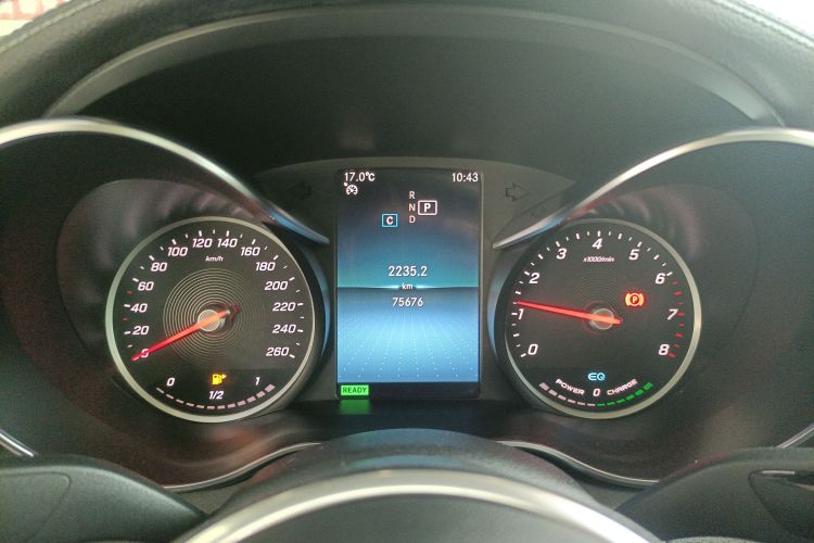 奔驰C级 2019款 C 260 L 运动版中控内饰14