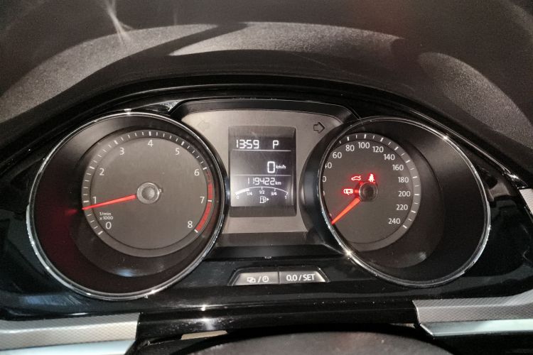 大众 宝来 2017款 1.6L 自动舒适型中控内饰14