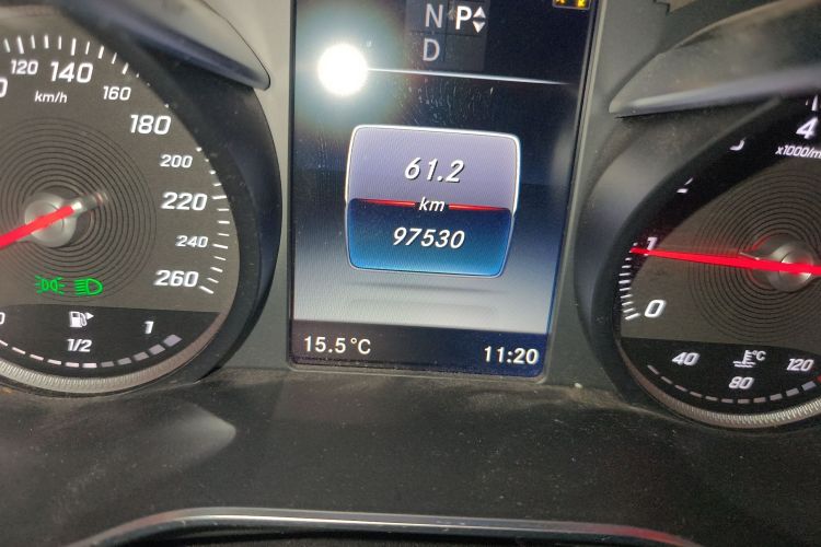 奔驰GLC 2018款 GLC 260 4MATIC 豪华型中控内饰15