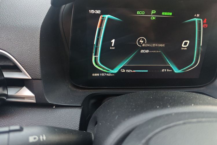 比亚迪e2 2019款 高续航版 耀·豪华型中控内饰15