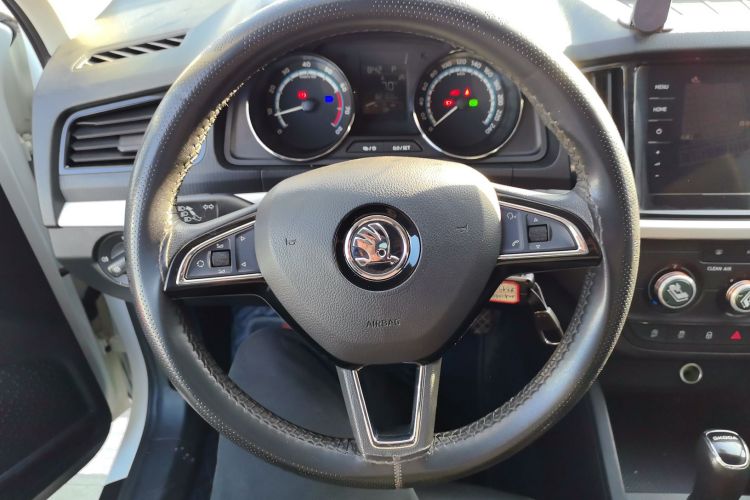 斯柯达 柯米克 2020款 1.5L 自动标准版中控内饰13