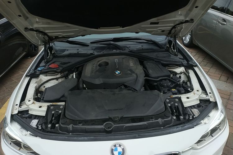 宝马3系 2017款 320Li M运动型机舱底盘24